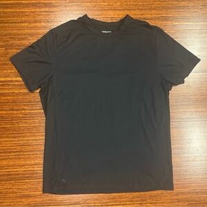 UnTucKit black large Clarendon II Performance tee tshirt EUC
